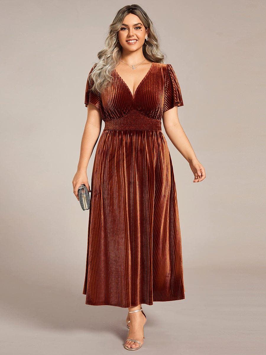 Elegant V-Neck Velour Midi Dress with Short Sleeves and Waist Detail