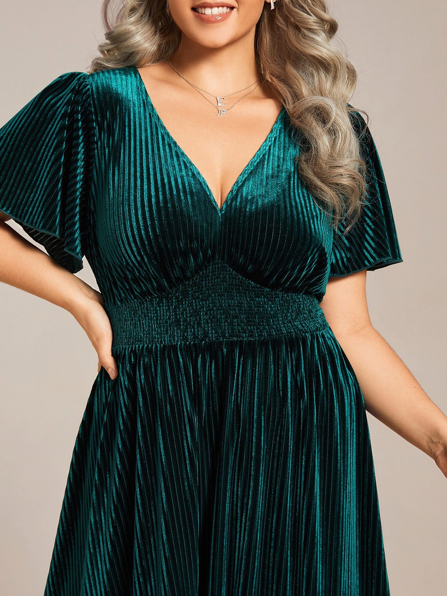 Elegant V-Neck Velour Midi Dress with Short Sleeves and Waist Detail