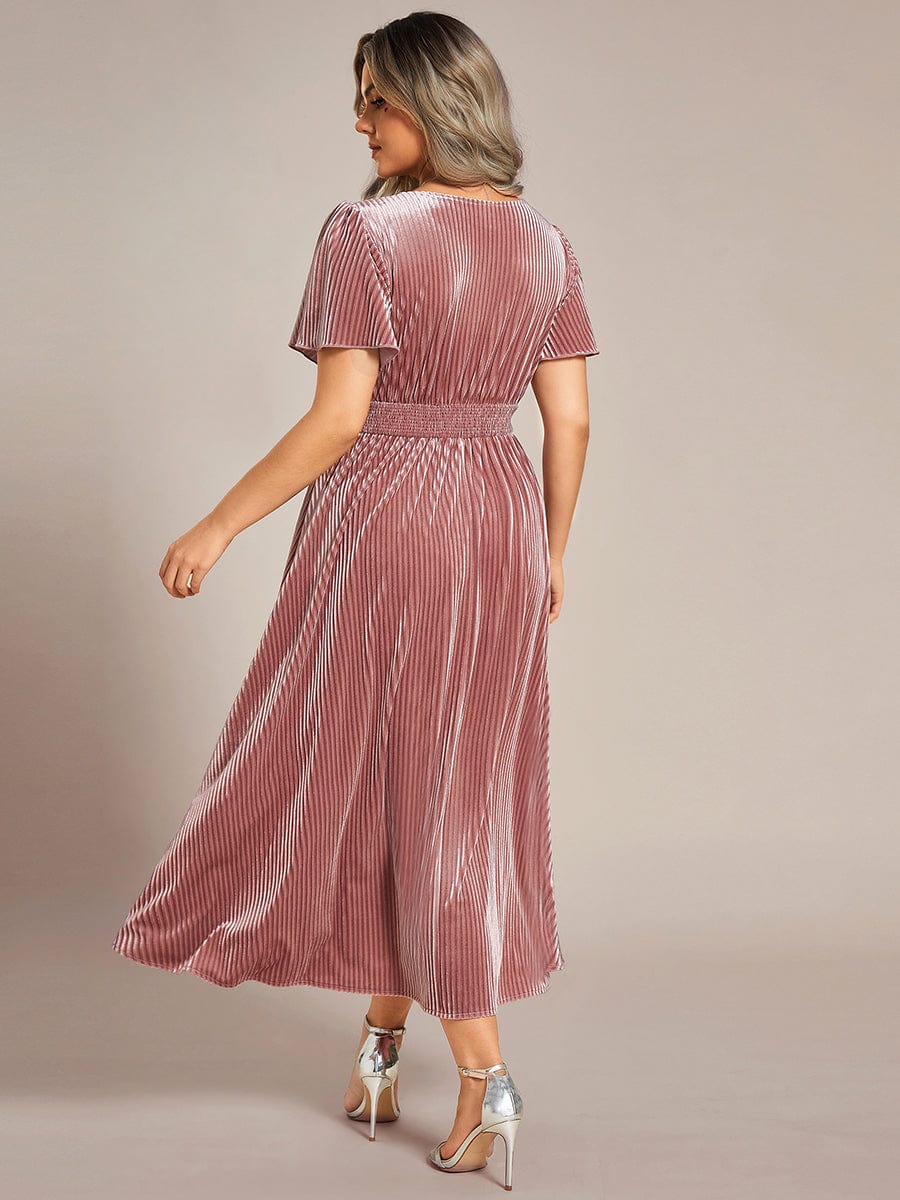 Elegant V-Neck Velour Midi Dress with Short Sleeves and Waist Detail