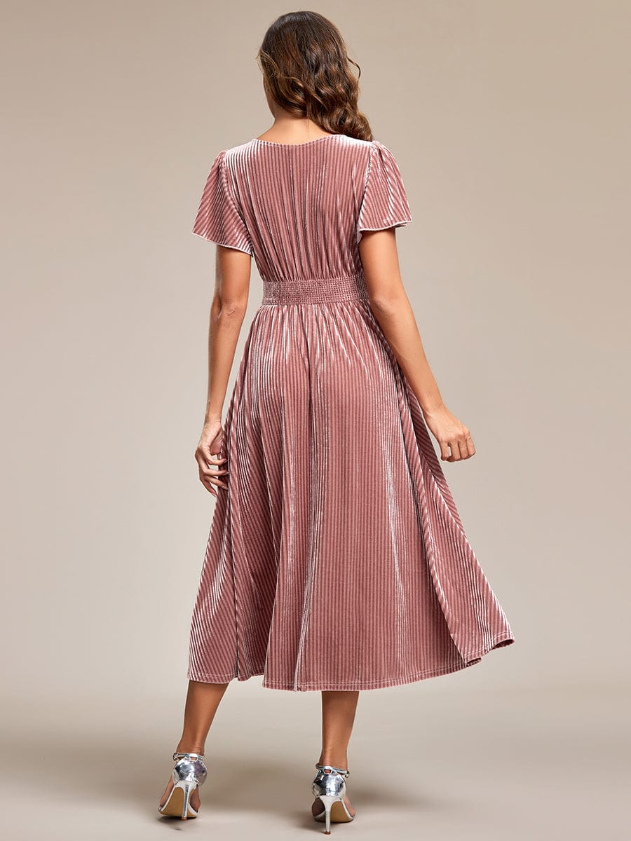 Elegant V-Neck Velour Midi Dress with Short Sleeves and Waist Detail